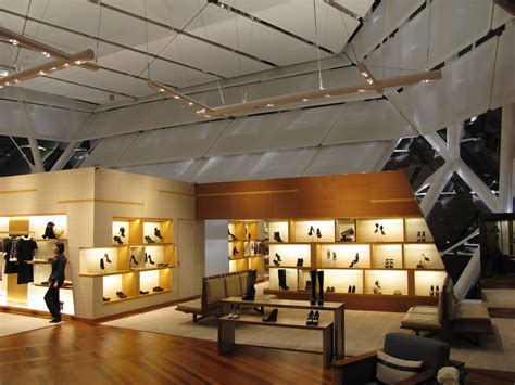 Louis Vuitton in Singapore / FTL Design Engineering Studio